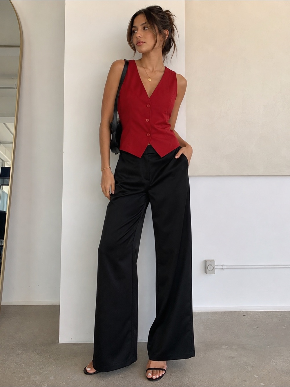 Sleeveless V-Neck Button Front Vest Top - Red